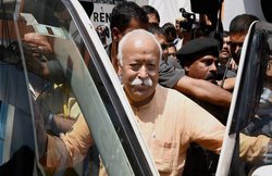 संघ प्रमुख भागवत ने कहा, ‘भारत माता की जय’ नारा थोपा नहीं जाए