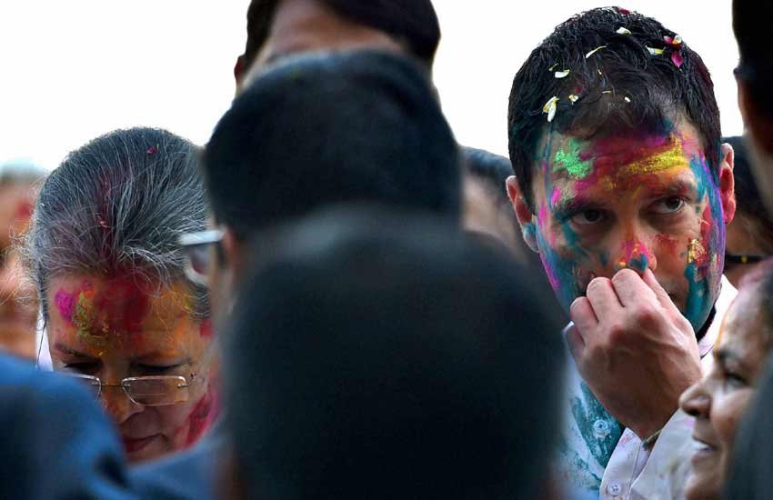 Holi Celebration, Congress Holi Celebration, BJP Holi Celebration, Lalu Yadav Holi, Nitish Kumar holi, Lalu Nitish Holi, Nitish lalu Holi, Rahul Gandhi Holi Celebration, Holi Celebration Sonia Gandhi, Holi Celebration Amit Shah, Rahul Gandhi Holi, Sonia Gandhi Holi, Amit Shah Holi, Holi in Delhi