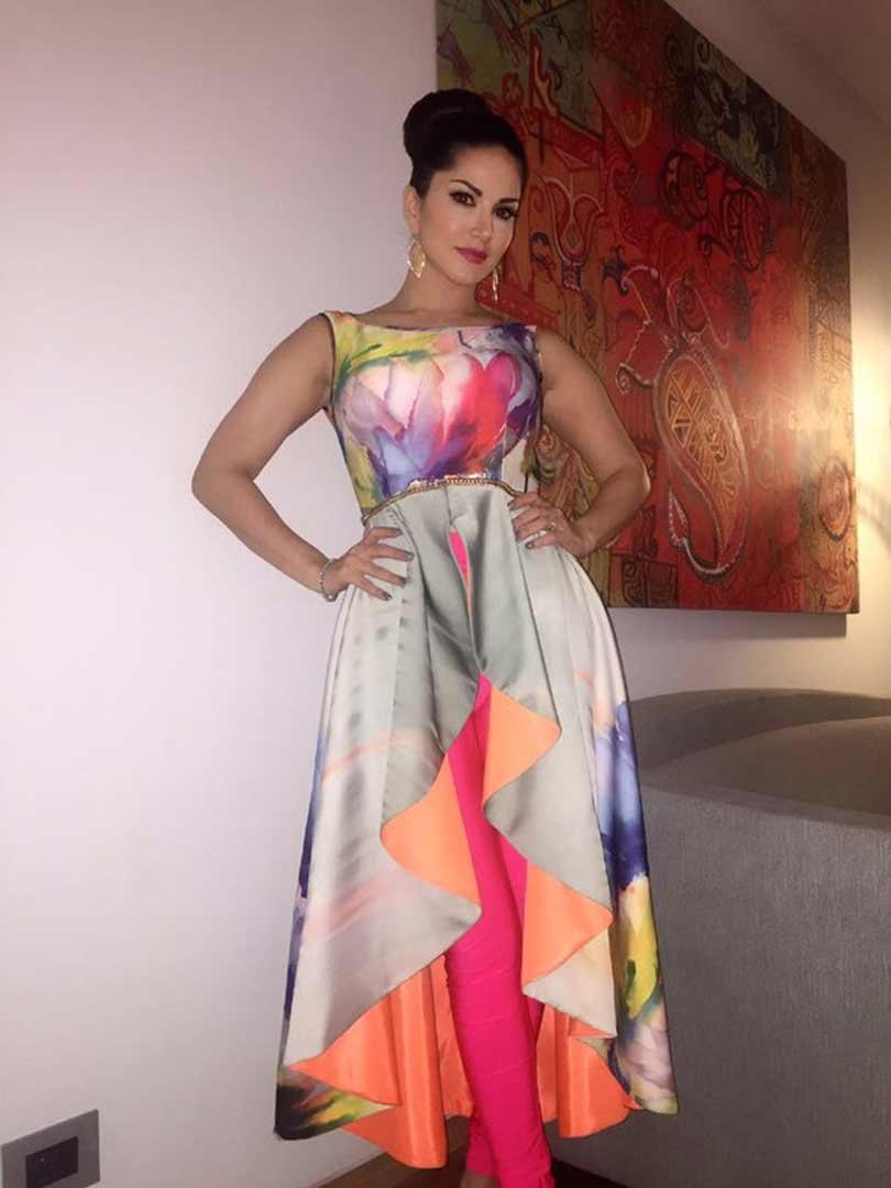 one night stand, one night stand first look, one night stand poster, one night stand movie, one night stand teaser, one night stand teaser trailer, one night stand sunny leone, sunny leone, sunny leone movie, sunny leone news, sunny leone latest news