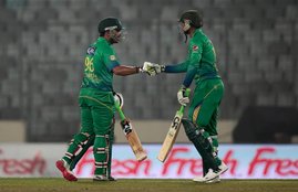 Asia Cup, Pakistan vs UAE, Umar Akmal, Shoaib Malik, Pakistan, UAE, Cricket