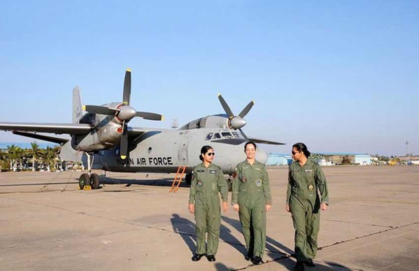 IAF, IAF Chief Arup Raha, international women's day, Women fighter pilots, Mohana Singh, Bhawana Kanth, Avani Chaturvedi, fighter pilots women, indian air force
