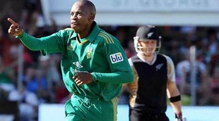 South Africa, Aaron Phangiso, Phangiso Bowling Action, Cricket, CSA