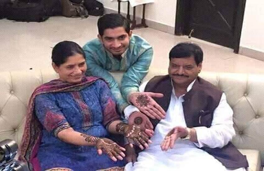 aditya yadav marriage, aditya yadav wedding, mulayam singh nephew marriage, shivpal yadav son marriage, raj lakshmi singh, aditya yadav raj lakshmi marriage, akhilesh yadav cousin marriage, आदित्‍य यादव शादी, आदित्‍य यादव राजलक्ष्‍मी, अखिलेश यादव चचेरे भार्इ की शादी, आदित्‍य यादव शादी फोटो