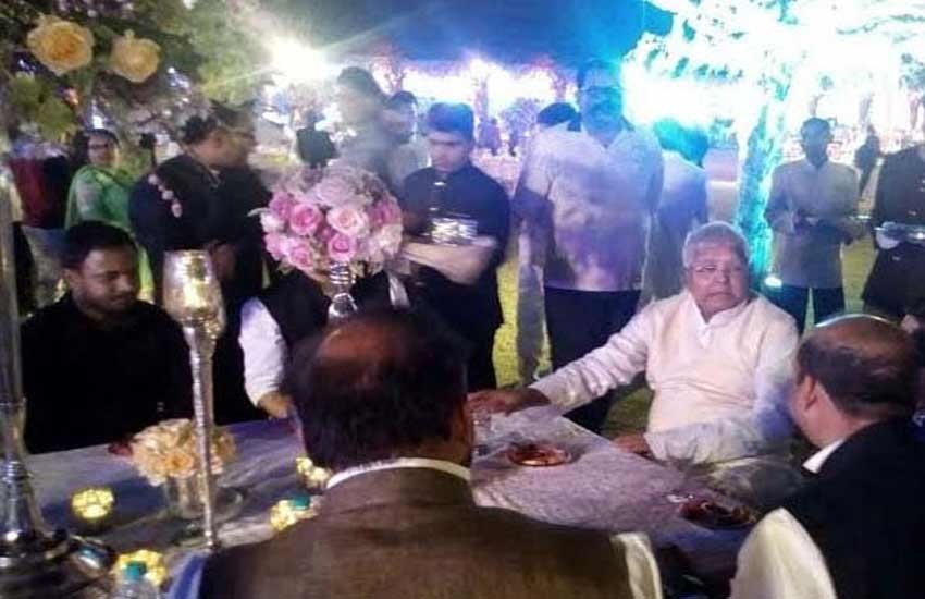 aditya yadav, aditya yadav wedding, aditya yadav raj lakshmi singh wedding, aditya yadav reception, Shivpal's son marriage reception party, janata parivar, आदित्‍य यादव रिशेप्‍सन, शिवपाल यादव के बेटे की शादी, आदित्‍य यादव राजलक्ष्‍मी सिंह शादी, मुलायम सिंह यादव
