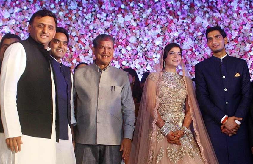 aditya yadav, aditya yadav wedding, aditya yadav raj lakshmi singh wedding, aditya yadav reception, Shivpal's son marriage reception party, janata parivar, आदित्‍य यादव रिशेप्‍सन, शिवपाल यादव के बेटे की शादी, आदित्‍य यादव राजलक्ष्‍मी सिंह शादी, मुलायम सिंह यादव