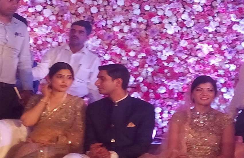 aditya yadav, aditya yadav wedding, aditya yadav raj lakshmi singh wedding, aditya yadav reception, Shivpal's son marriage reception party, janata parivar, आदित्‍य यादव रिशेप्‍सन, शिवपाल यादव के बेटे की शादी, आदित्‍य यादव राजलक्ष्‍मी सिंह शादी, मुलायम सिंह यादव