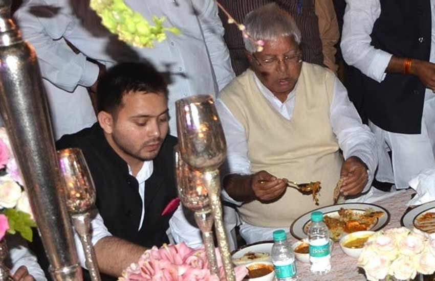 aditya yadav, aditya yadav wedding, aditya yadav raj lakshmi singh wedding, aditya yadav reception, Shivpal's son marriage reception party, janata parivar, आदित्‍य यादव रिशेप्‍सन, शिवपाल यादव के बेटे की शादी, आदित्‍य यादव राजलक्ष्‍मी सिंह शादी, मुलायम सिंह यादव