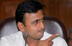Up polls: अखिलेश ने दी खुली चेतावनी, यदि SP पार्टी के वोट घटे तो बढ़ेगी अफसरों की परेशानी