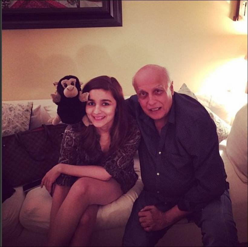 "Alia Bhatt, Alia Bhatt birthday, Alia Bhatt age, alia mahesh bhatt, alia Soni Razdan, alia sisters, Alia Bhatt film, Alia Bhatt falimy, Alia Bhatt photos, Alia Bhatt childhood photos, Alia Bhatt news, Alia mother, Alia father, entertainment photos