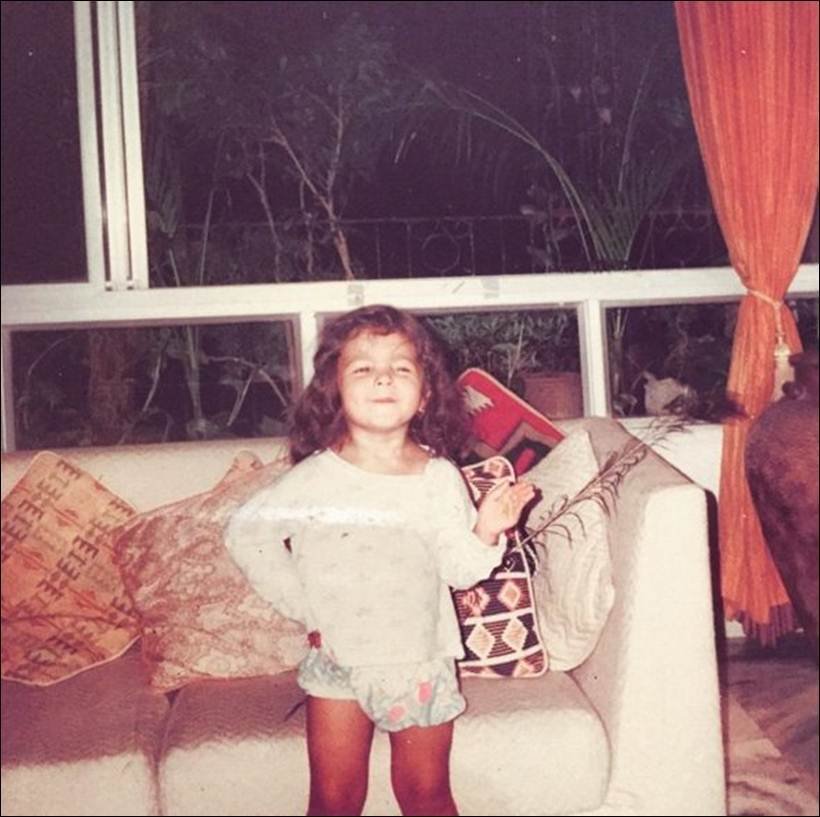"Alia Bhatt, Alia Bhatt birthday, Alia Bhatt age, alia mahesh bhatt, alia Soni Razdan, alia sisters, Alia Bhatt film, Alia Bhatt falimy, Alia Bhatt photos, Alia Bhatt childhood photos, Alia Bhatt news, Alia mother, Alia father, entertainment photos