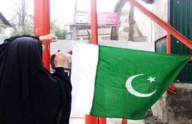 Pakistan day, Kashmiri separatists, Asiya Andrabi, Pak flags in Srinagar, Pakistan flags, national news