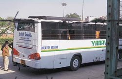 संपादकीयः बस में बर्बरता