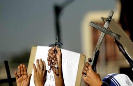 conversion, uttar pradesh, conversion of Dalits, Dalits to Christianity, dalit conversion, mainpuri, bajrang dal, hindu jagran manch, Hindu organisation and Dalits clash, दलित धर्मांतरण, उत्‍तर प्रदेश, हिंदू जागरण मंच, बजरंग दल, ईसाई धर्म परिवर्तन, दलित धर्म परिवर्तन