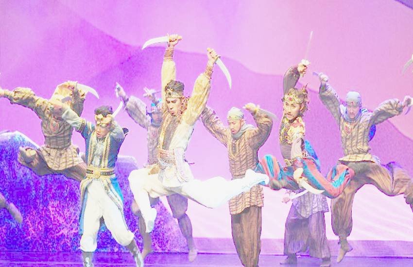 The theatrical presentation, narrative dance party, art news, cultural news, drama news, indian drama