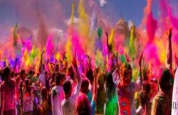 अब पाकिस्तान में हिंदुओं को मिलेगी होली, दिवाली की छुट्टी