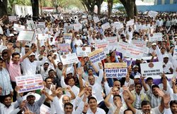 24 दिन से जारी ज्वैलर्स की हड़ताल, समर्थन में उतरे केजरीवाल