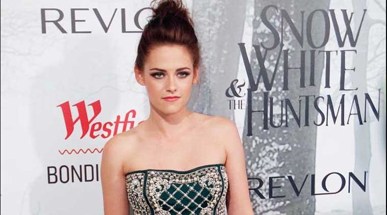Kristen Stewart, girlfriend Soko, girlfriend Soko in Paris, Kristen Stewart girlfriend Soko, Kristen Stewart Kisses Soko, Kristen Stewart and Soko, Hollywood News