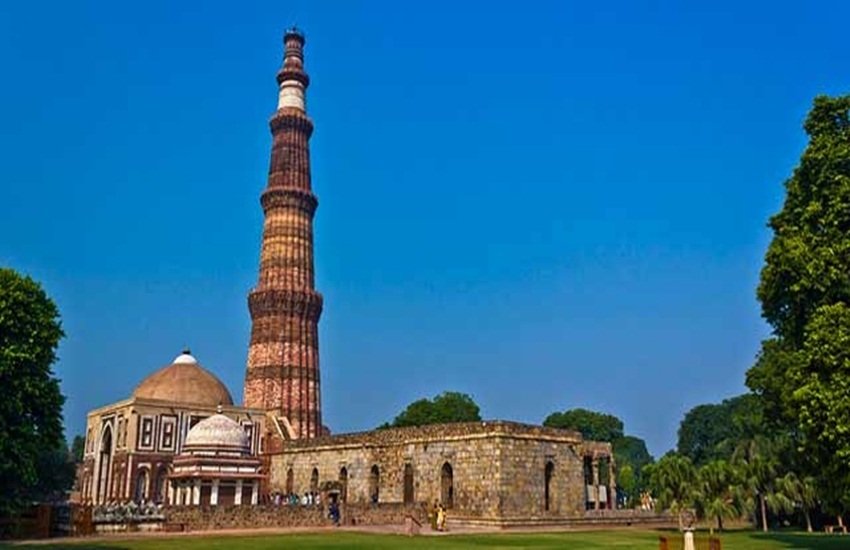 Delhi Budget, Aam Aadmi Party, AAP, Qutub Minar Metro Station, skywalk, Qutub Minar