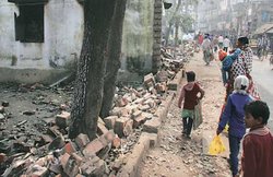 West Bengal: पैगंबर साहब पर कमेंट से भड़की भीड़ ने किया पुलिस स्टेशन पर हमला
