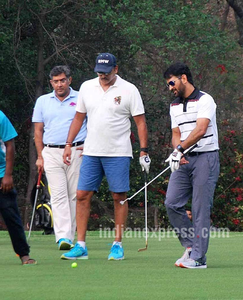 MS Dhoni, MS Dhoni India, MS Dhoni Golf, Dhoni golf, Rohit Sharma, Ravi Shastri, Indian cricket team, Team India, Cricket, Dhoni golf photos