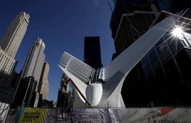 world costliest railway station, most expensive station, new york transportation hub pics, staion on 9/11 attack site, new york most expensive station pics, World Trade Center Transportation Hub, Santiago Calatrava, new york transit hub, World Trade Center Transit Hub, Oculus NYC photos, new york oculus, World Trade Centre,9/11 attacks,New York, New York station, New York new transport hub, न्‍यूयॉर्क, न्‍यूयॉर्क ट्रांजिट हब, सबसे महंगा रेलवे स्‍टेशन, दुनिया का सबसे महंगा रेलवे स्‍टेशन, वर्ल्‍ड ट्रेड सेंटर ट्रांजिट हब फोटो