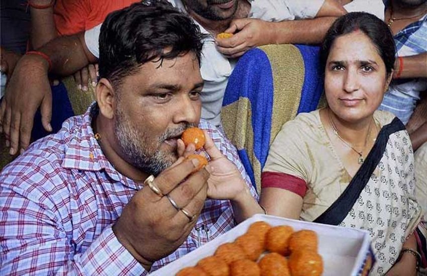 Ranjeet Ranjan, Harley Davidson bike, Pappu Yadav, Women s Day, ranjeet ranjan harley davidson, harley davidson street bob,congress woman MP rides harley davidson, parliament, रंजीत रंजन, हार्ले डेविडसन, हार्ले डेविडसन से आई रंजीत रंजन, संसद, महिला दिवस