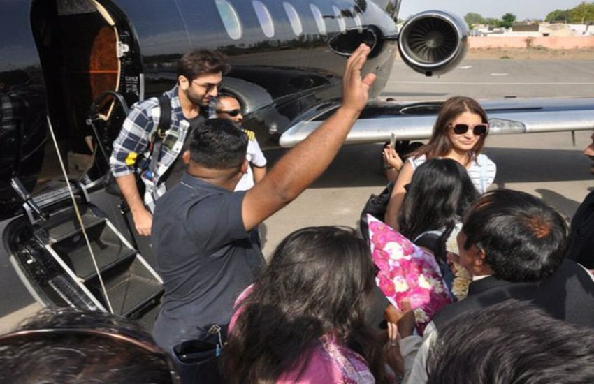 Ae Dil hai Mushkil shooting, Ranbir Kapoor,Anushka Sharma,Fawad Khan, Anushka Sharma Movies, Anushka Sharma Upcoming Movies, Anushka Sharma Sultan, Anushka Sharma Ae Dil Hai Mushkil, anushka sharma ranbir kapoor, anushka ae dil hai mushkil rajasthan, anushka ranbir in rajasthan, अनुष्‍का शर्मा, रनबीर कपूर, ए दिल है मुश्किल, करण जौहर, फवाद खान, अनुष्‍का शर्मा मूवीज, ए दिल है मुश्किल शूटिंग, अनुष्‍का रनबीर राजस्‍थान
