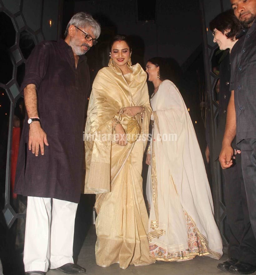 sanjay leela bhansali, srk, shah rukh khan, aishwarya rai bachchan, ranveer singh, rekha, jacqueline, sonam kapoor, huma qureshi, aditi rao hydari, national awards party sanjay leela bhansali, bhansali party srk, srk aishwarya photos