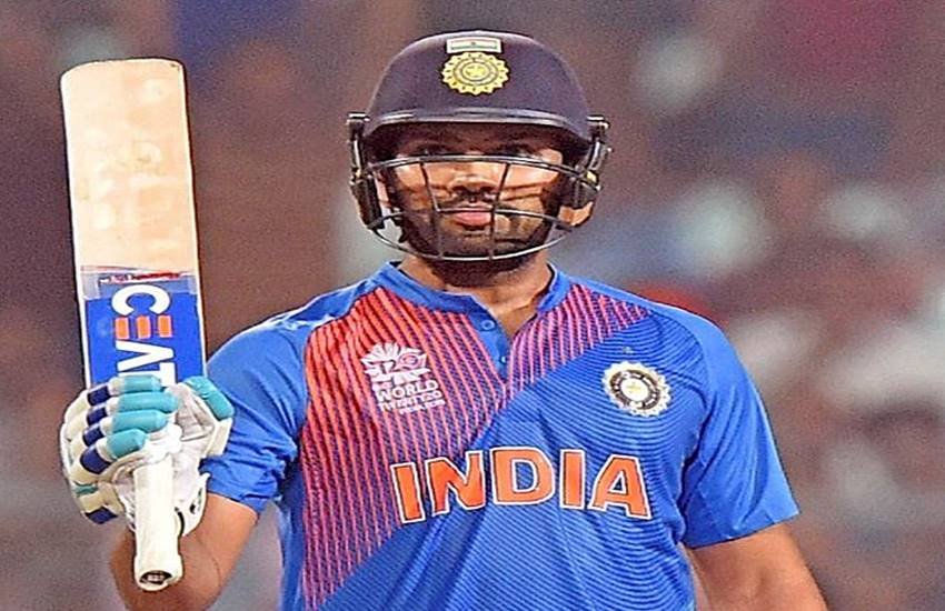 Virat Kohli bat, MS Dhoni, kohli dhoni bat, MRF, spartan bat, dhoni earning, kohli earning, MS dhoni endorsements, virat kohli endorsement Chris Gayle, AB de Villiers, bat sticker price, suresh raina bat, ajinkya rahane bat, rohit sharma bat, yuvraj singh, shikhar dhawan, विराट कोहली, एमएस धोनी, धोनी की कमाई, कोहली की कमाई, कोहली विज्ञापन, कोहली बल्‍ला