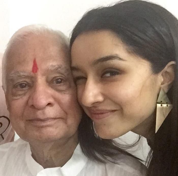 shraddha kapoor, happy birthday shraddha kapoor, shraddha kapoor birthday, shraddha kapoor rare pics, shraddha kapoor childhood pics, shraddha kapoor family pics, shraddha kapoor with mother, shraddha kapoor with brother, shraddha kapoor with father, shraddha kapoor photos, shraddha kapoor pictures, shraddha kapoor rare photos, entertainment"