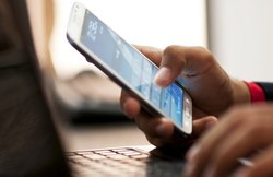 ब्रिटिश कंपनी बना रही है ऐसी तकनीक, पासपोर्ट की जगह ले लेगा स्मार्टफोन