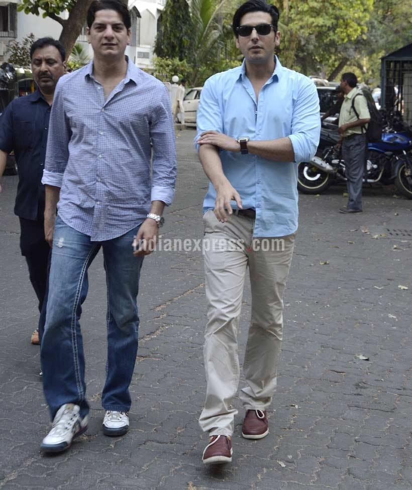 Dara Singh wife cremation, Tabu, Farah, Farah Vindu Dara Singh, Vindu Dara Singh
