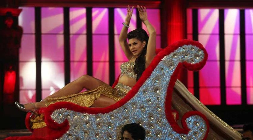 Bollywood personalities, English pop band TBC, IPLSeason 9, Indian Premier League, IPL opening ceremany, Jacqueline Fernandez, Yo Yo Honey Singh, Katrina Kaif, Ranveer Singh, Ferriswheel Entertainment, Wankhede Stadium, Mumbai Indians, Rising Pune Supergiants