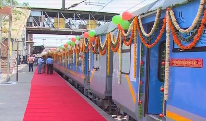 महज 100 मिनट में आगरा पहुंची मल्टीमीडिया फैसिलिटीज वाली Gatimaan Express