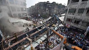 Kolkata flyover collapse,Kolkata flyover,bridge collapse,Burrabazaar,Mamata Banerjee,West Bengal