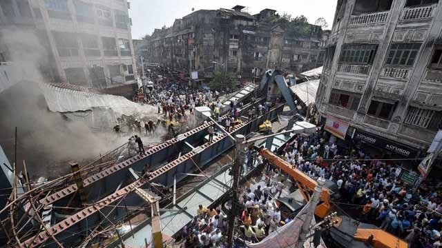Kolkata flyover collapse,Kolkata flyover,bridge collapse,Burrabazaar,Mamata Banerjee,West Bengal