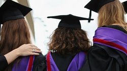 वीजा मामले को लेकर अमेरिका से निकाले जाएंगे 306 भारतीय स्टूडेंट्स