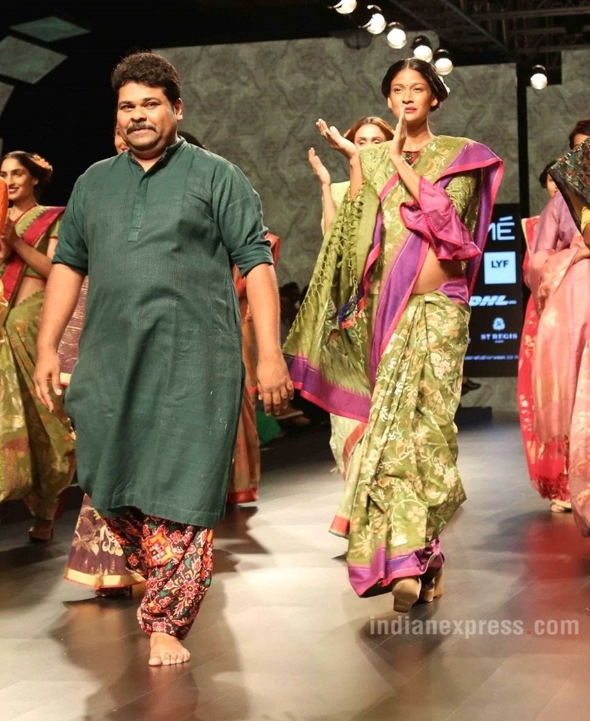 carol gracias, carol gracias baby bump, carol gracias baby bump on ramp, lfw 2016, lfw summer resort 2016, carol gracias flaunts baby bump