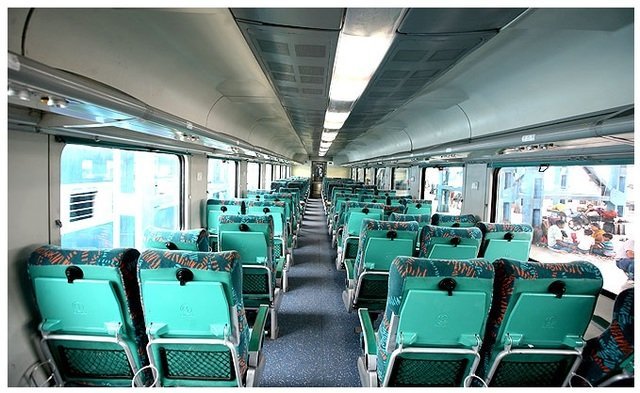gatimaan express, gatimaan train, gatimaan flag off, india's fastest train, gatimaan express route, gatimaan express timings, gatimaan express train number, delhi agra gatimaan express, india fastest train, gatimaan express fencing, gatimaan express news, gatimaan express train number, semi-bullet train, indian railway, gatimaan express launch, gatiman express latest news, gatimaan express speed, railways board chairman, indian railways, indian trains, india news, latest news, Gatiman express Photos