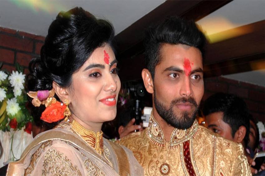 ravindra jadeja, rivaba solanki, jadeja to marry solanki, riva solanki, ravindra jadeja rivaba solanki, ravindra jadeja marriage, rivaba solanki marriage, ravindra jadeja wife, rivaba solanki, jadeja marriage, jadeja wedding, gujarat lions, ravindra jadeja audi, 95 rupess audi, audi gift to jadeja, jadeja car, रवींद्र जडेजा, रीवाबा सोलंकी, जडेजा ऑडी कार, जडेजा मंगेतर, रवीन्‍द्र जडेजा शादी