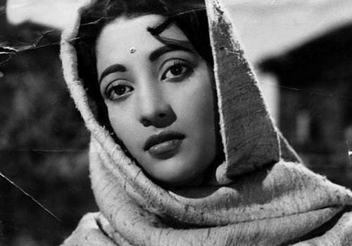 Mother of All Kisses, bollywood forts kisser actress, devika rani kiss, bollywood first kiss. devika rani kiss with himanshi, bollywood gallery