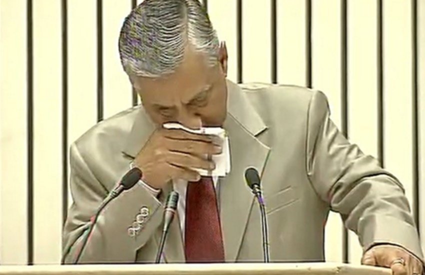 ts thakur, CJI, narendra modi, chief justice, chief justice of india, chief justice of india breaks down, judiciary, pending cases in india, latest news in hindi, Supreme Court, indian court, judge, indian court case, case pending in courts, total judge of india, total court of india, case processing, indian case processing, indian court news, cji news, supreme court news