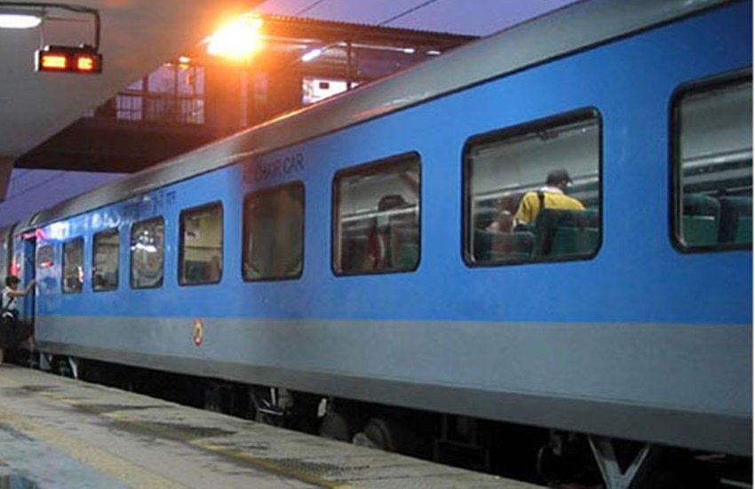 IRCTC, IRCTC news in hindi, IRCTC website, IRCTC website hack, IRCTC website hack news in hindi, IRCTC Rail reservation, IRCTC E-ticket hacker, Railway website hacker, rail ticket booking, rail ticket hacker, Hamid ashraf, cbi news, gorakhpur crime news, gorakhpur news in hindi, Hamid ashraf gorakhpur, gorakhpur IRCTC Website hacker, Basti news in hindi, basti news