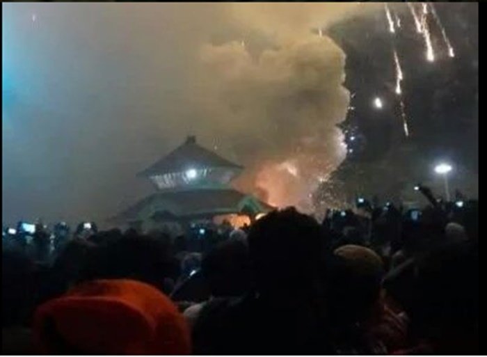 kerala, kerala temple fire, kollam paravoor, kollam temple fire, Puttingal Devi temple fire, Paravur temple fire, kerala temple fire updates, india news, kerala news, latest news