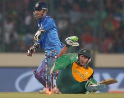 IPL 9: धोनी की टीम को बड़ा झटका, साउथ अफ्रीका वापस लौटे डुप्लेसिस