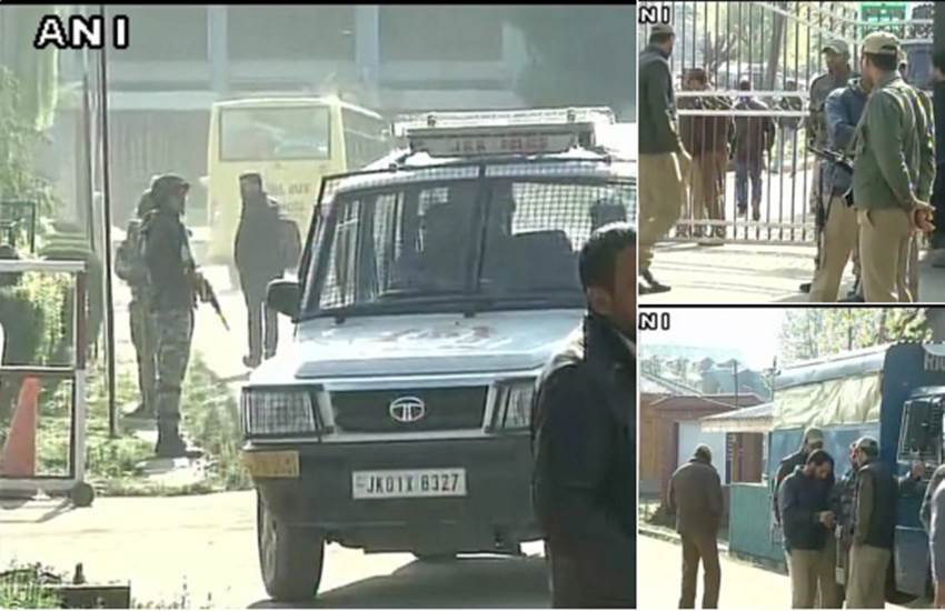 NIT srinagar, NIT srinagar protests, NIT protests, tricolour hoist in NIT srinagar, NIT clashes, Mehbooba Mufti, CRPF in NIT Srinagar, smriti irani, HRD ministry, jammu kashmir, kashmir police, anti national slogans, एनआईटी श्रीनगर, मानव संसाधन मंत्रालय, तिरंगा, कश्‍मीर, भारत विरोधी नारे