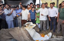 police horse Shaktiman, Shaktiman Horse dies, Shaktiman Horse Dehradun, Shaktiman Horse News, Shaktiman Horse latest news, BJP Shaktiman Horse, Politics Over Shaktiman Horse