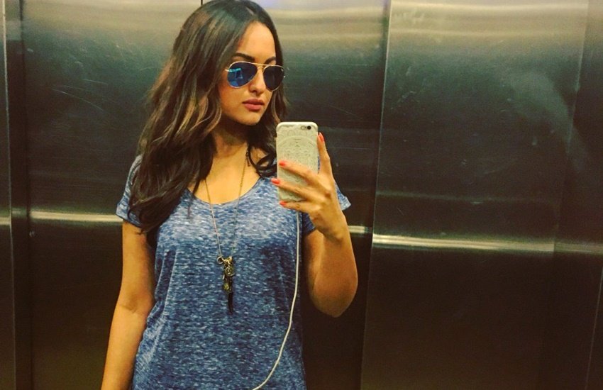 Sonakshi Sinha, Sonakshi Sinha news in hindi, Sonakshi Sinha Akira, Sonakshi Sinha Akira release date, Akira, Akira release Date, Dabangg, AR Murugadoss, Ghajini, Holiday, Sonakshi Sinha Akira Movie