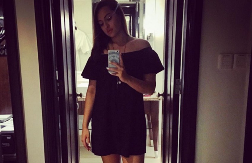 Sonakshi Sinha, Sonakshi Sinha news in hindi, Sonakshi Sinha Akira, Sonakshi Sinha Akira release date, Akira, Akira release Date, Dabangg, AR Murugadoss, Ghajini, Holiday, Sonakshi Sinha Akira Movie, Sonakshi Sinha Force 2, Akira starcast, Shatrughan Sinha, Mithun Chakraborty, Mithun Chakraborty news in Hindi, Mithun Chakraborty Akira, Shatrughan Sinha news in hindi