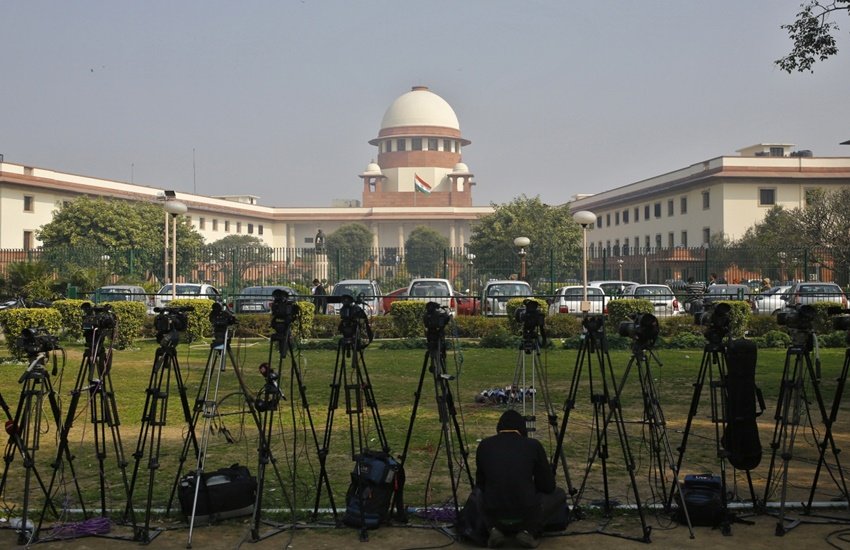 ts thakur, CJI, narendra modi, chief justice, chief justice of india, chief justice of india breaks down, judiciary, pending cases in india, latest news in hindi, Supreme Court, indian court, judge, indian court case, case pending in courts, total judge of india, total court of india, case processing, indian case processing, indian court news, cji news, supreme court news